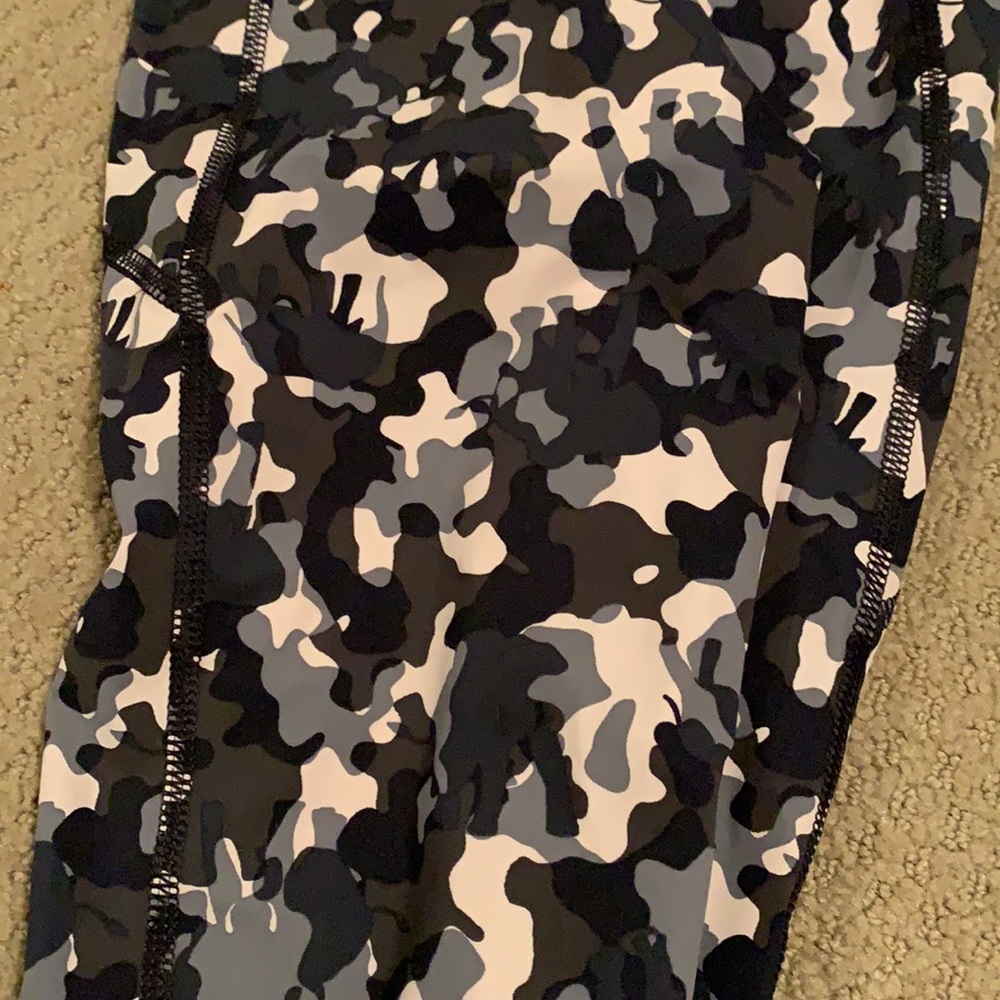 Sweaty Betty camo print leggings - Picture 4 of 4